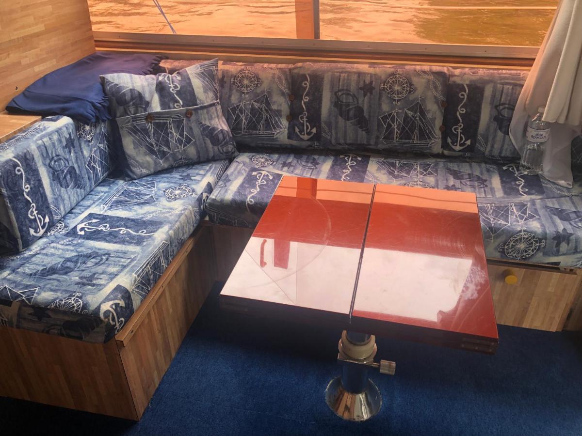 ホテルBateau  Tsilaosa Au Coeur De ナミュール エクステリア 写真
