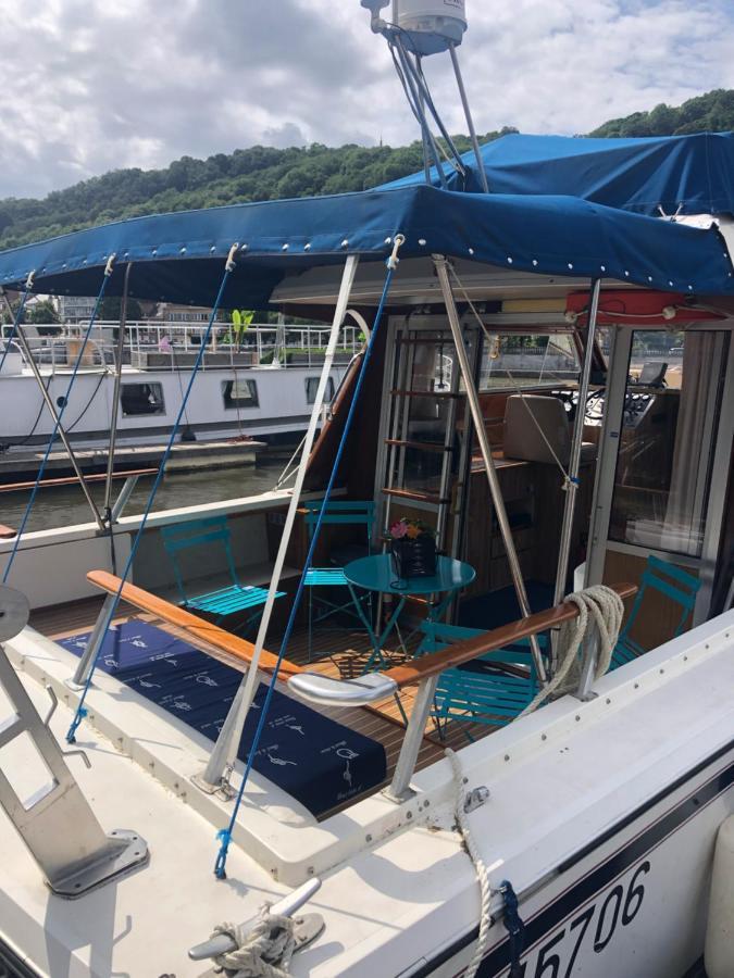 ホテルBateau  Tsilaosa Au Coeur De ナミュール エクステリア 写真